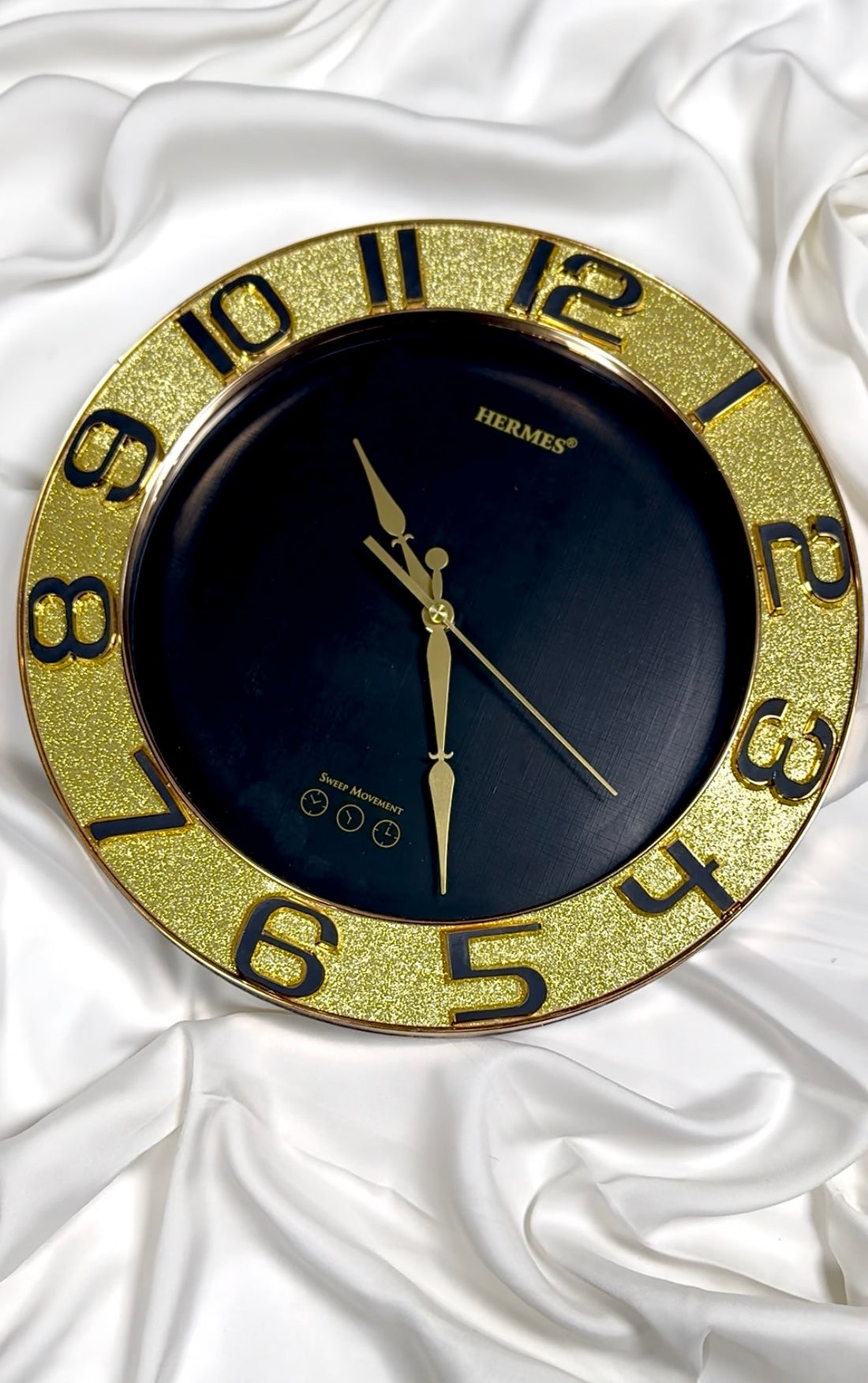 Royal Gold Numeric (404E)